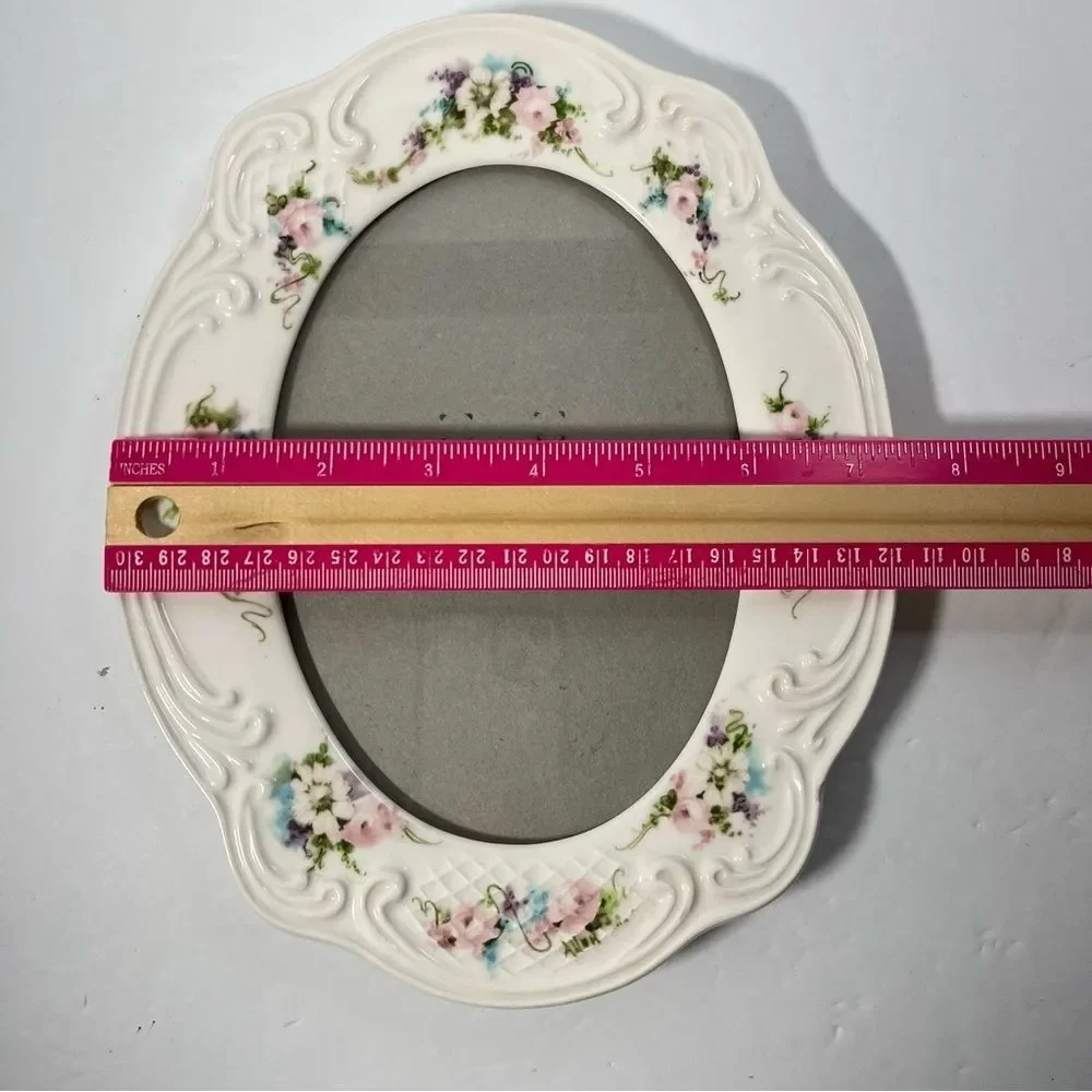 Victorian Ceramic Oval 5x7‎ Desk Picture Frame Shabby Chic Floral Embossed